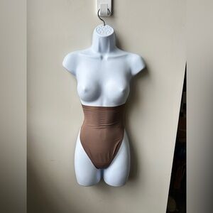 SKIMS – Fits Everybody Sheer Sculpt High Waist Thong